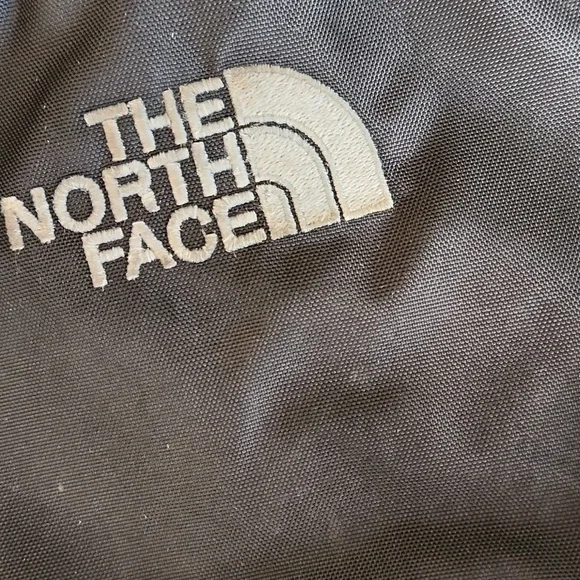 The North Face black womans belt bag - Picture 10 of 10